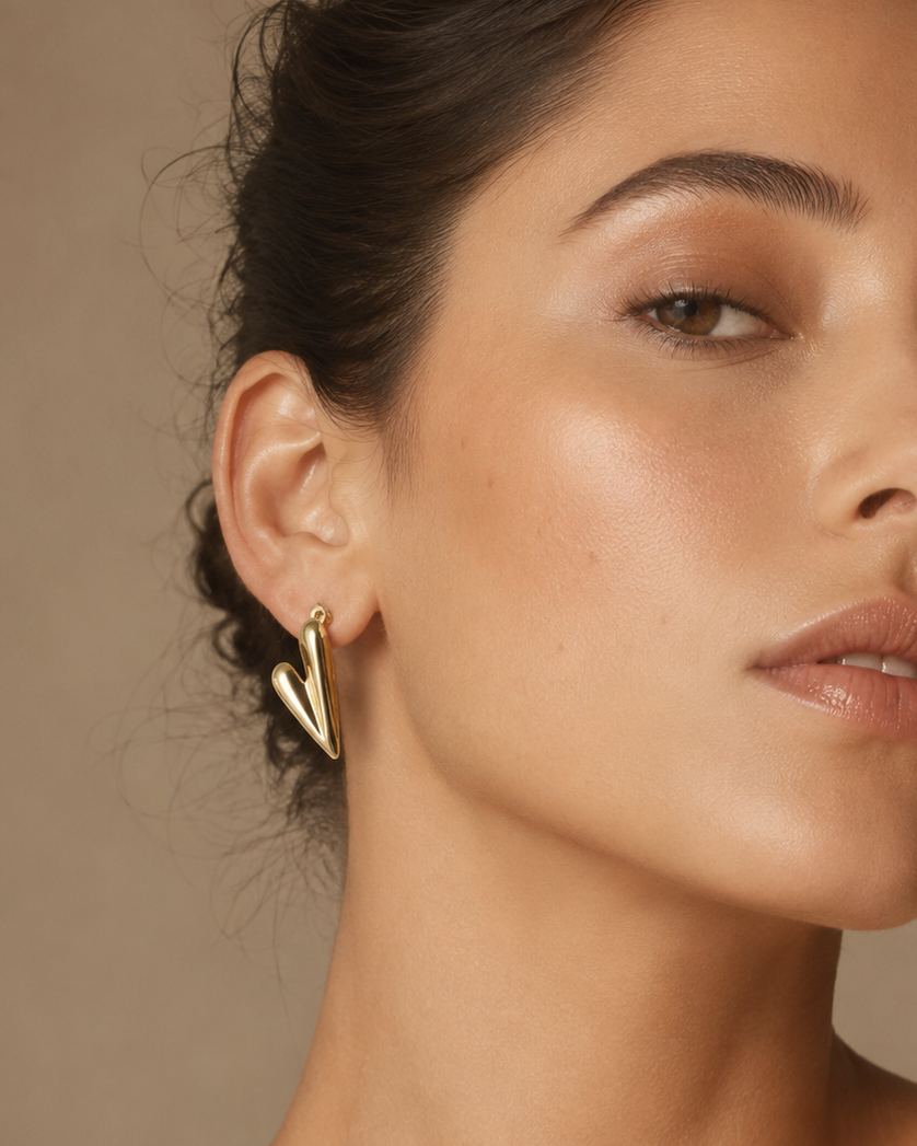 Aretes Corazón Bold Gold Chapados en ORO – Zehra
